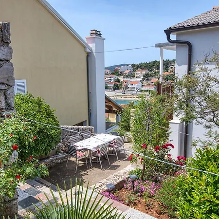 בית הארחה Twin 5128a