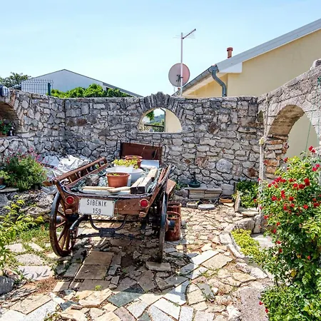 בית הארחה Twin 5128a טיסנו